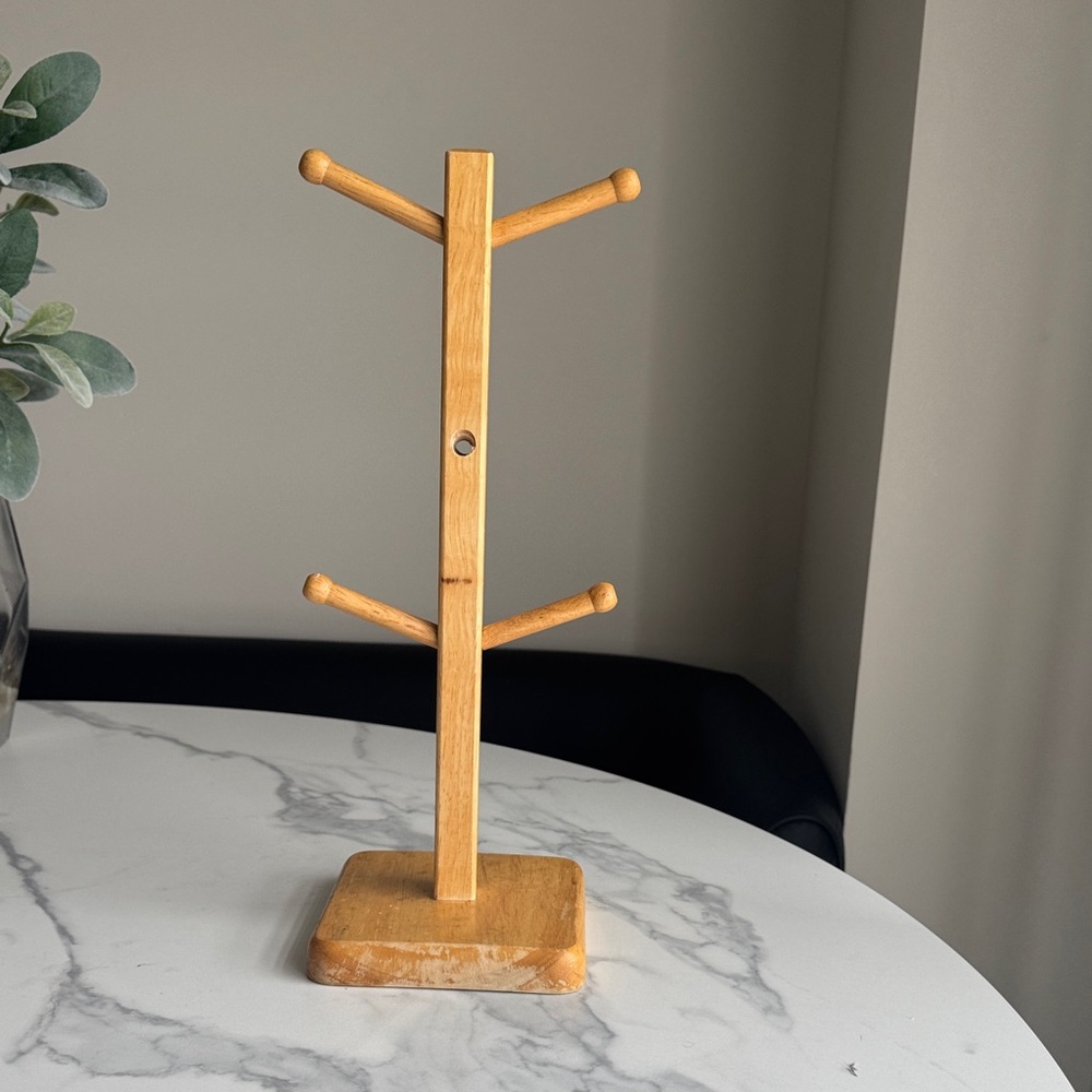 Wooden Mug Tree Stand